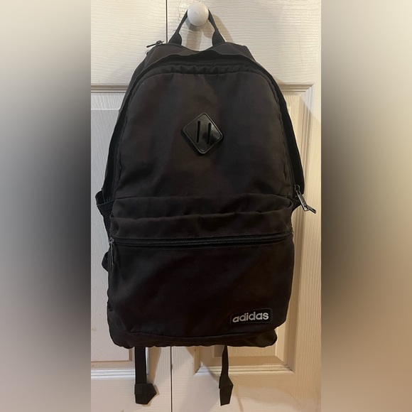 adidas core backpack tech friendly Texas Throwback Double T With a focus on practicality Adidas Men's Core Advantage 3